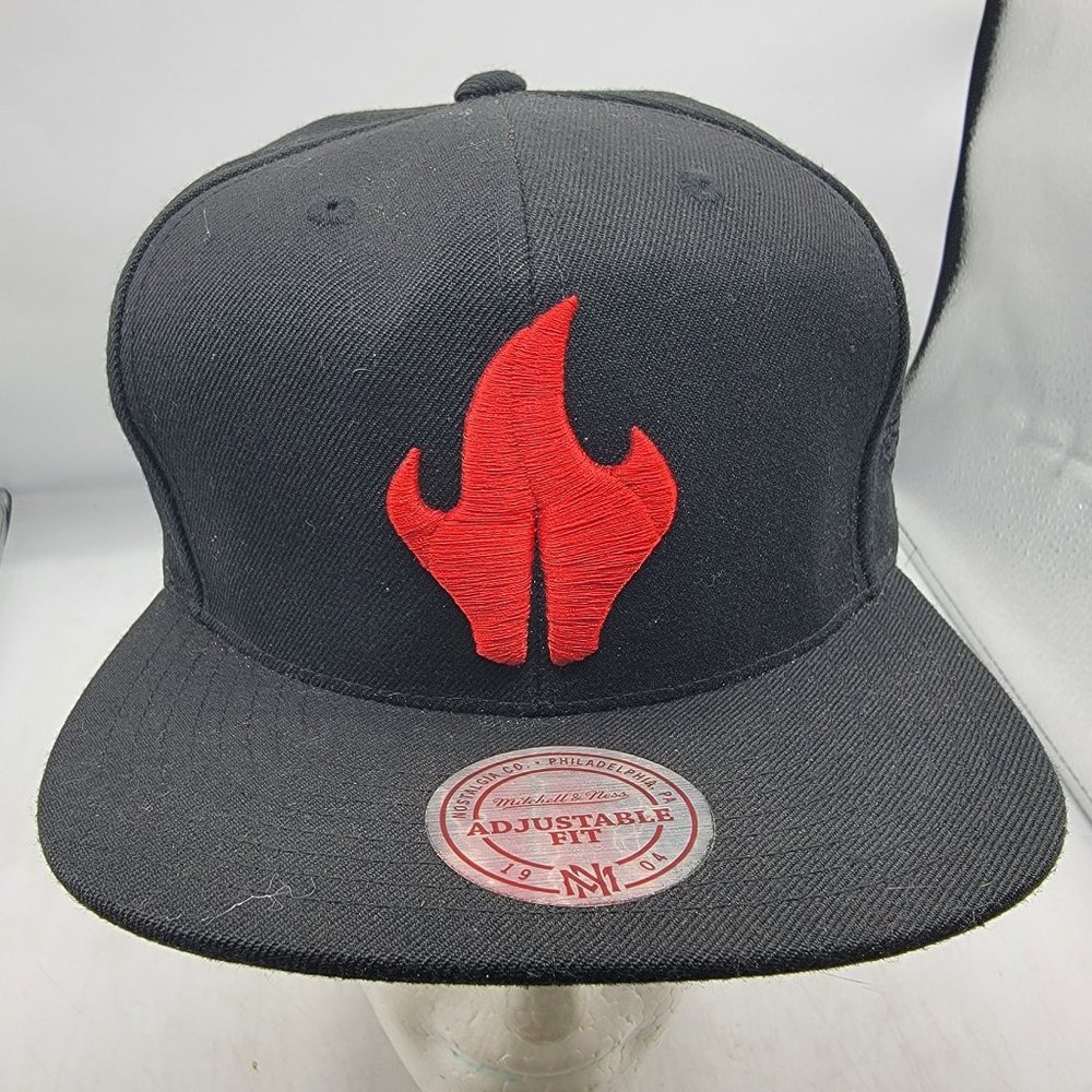 Mitchell And Ness Fire Heat Flame Hat Cap Black Adjustable Lightweight